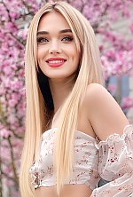 Ukrainian mail order bride Aleksandra from Los Angeles with blonde hair and grey eye color - image 3