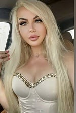 Ukrainian mail order bride Irina from Dubai with blonde hair and blue eye color - image 2
