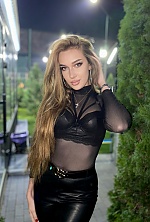 Ukrainian mail order bride Inna from Kiev with blonde hair and green eye color - image 2