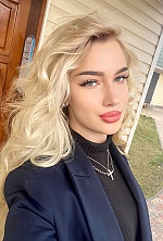 Ukrainian mail order bride Inna from Kiev with blonde hair and green eye color - image 6