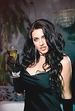 Ukrainian mail order bride Anna from New York with light brown hair and hazel eye color - image 9