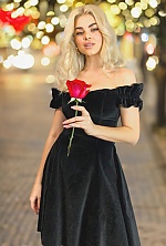 Ukrainian mail order bride Maryana from Kyiv with blonde hair and green eye color - image 4