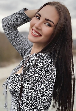 Alina, 27 y.o. from Kiev, Ukraine