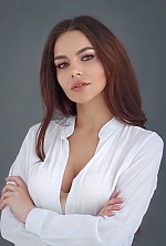Ukrainian mail order bride Alena from Kiev with light brown hair and green eye color - image 2
