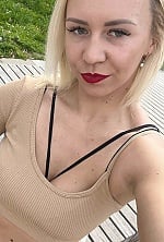 Ukrainian mail order bride Regina from Miami with blonde hair and blue eye color - image 6