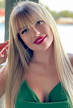 Ukrainian mail order bride Victoriya from Cannes with blonde hair and green eye color - image 2