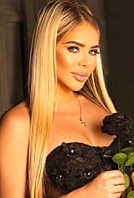 Ukrainian mail order bride Laura from Madelena with blonde hair and brown eye color - image 3