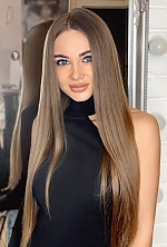 Ukrainian mail order bride Daria from Kyiv with light brown hair and green eye color - image 4