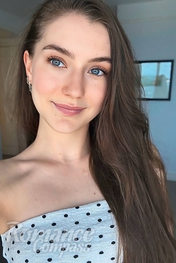 Ukrainian mail order bride Polina from New York with light brown hair and grey eye color - image 1