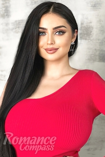 Ukrainian mail order bride Daria from Kharkiv with black hair and blue eye color - image 1