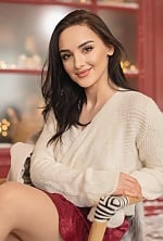 Ukrainian mail order bride Viktoriya from Brovary with light brown hair and brown eye color - image 9