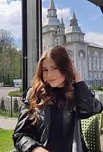 Ukrainian mail order bride Olha from Vinnitsa with light brown hair and brown eye color - image 3