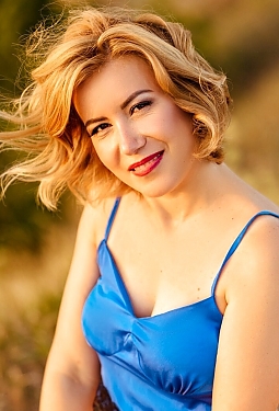 Elena, 47 y.o. from Nikolaev, Ukraine