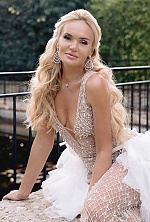Ukrainian mail order bride Maria from Miami with blonde hair and brown eye color - image 9