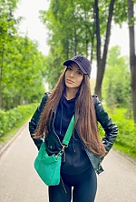 Ukrainian mail order bride Natalia from Lyon with light brown hair and brown eye color - image 2