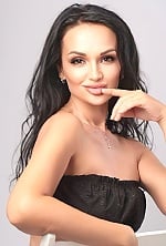 Ukrainian mail order bride Alla from Warsaw with black hair and brown eye color - image 2
