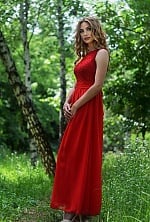 Ukrainian mail order bride Victoria from Cherkasy with light brown hair and blue eye color - image 9