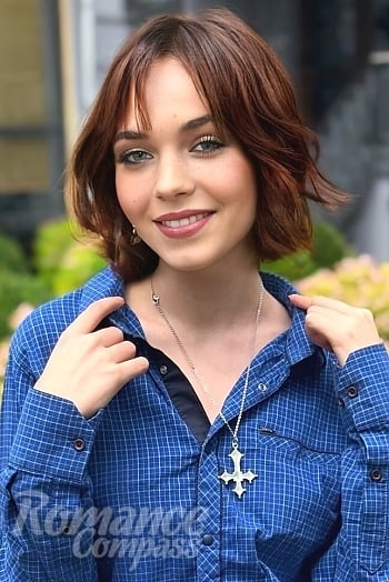 Ukrainian mail order bride Aleksandra from Ivano-Frankovsk with red hair and blue eye color - image 1
