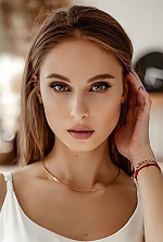 Ukrainian mail order bride Daria from Warsaw with light brown hair and brown eye color - image 8