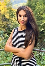 Ukrainian mail order bride Elena from Kiev with light brown hair and hazel eye color - image 5