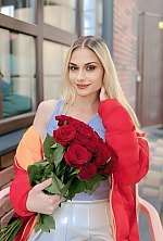 Ukrainian mail order bride Kristina from Kiev with blonde hair and green eye color - image 2