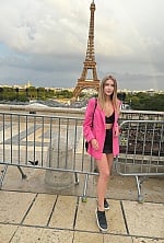 Ukrainian mail order bride Anastasia from Paris with blonde hair and green eye color - image 9