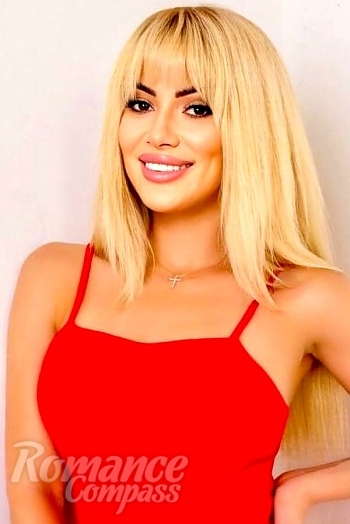 Ukrainian mail order bride Natalia from Birmingham with blonde hair and brown eye color - image 1