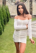 Ukrainian mail order bride Ulyana from Dubai with brunette hair and brown eye color - image 6