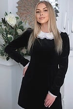 Ukrainian mail order bride Elena from Poltava with blonde hair and hazel eye color - image 2