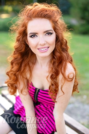 Ukrainian mail order bride Julia from Kriviy Rih with auburn hair and brown eye color - image 1