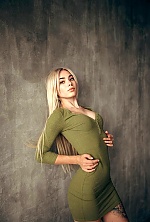 Ukrainian mail order bride Alina from Odessa with blonde hair and green eye color - image 3