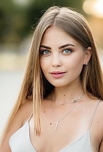 Ukrainian mail order bride Darina from Kiev with light brown hair and blue eye color - image 7