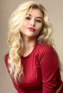 Anastasia, 19 y.o. from Odessa, Ukraine