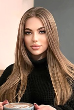 Ukrainian mail order bride Katerina from Chicago with light brown hair and green eye color - image 7