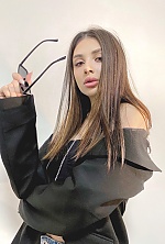 Ukrainian mail order bride Tetiana from Kiev with light brown hair and green eye color - image 10