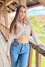 Ukrainian mail order bride Anna from Kiev with light brown hair and green eye color - image 3
