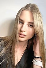 Ukrainian mail order bride Anna from Kiev with light brown hair and green eye color - image 7