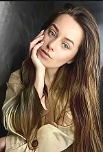 Ukrainian mail order bride Diana from Kiev with brunette hair and blue eye color - image 2