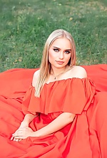 Ukrainian mail order bride Darina from Warsaw with blonde hair and blue eye color - image 3