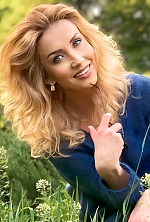 Ukrainian mail order bride Lina from Kiev with blonde hair and green eye color - image 2