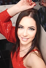 Ukrainian mail order bride Larisa from Warsaw with light brown hair and green eye color - image 4