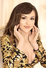 Ukrainian mail order bride Natalia from Kiev with brunette hair and brown eye color - image 4