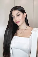 Ukrainian mail order bride Valentyna from Sumy with black hair and brown eye color - image 5