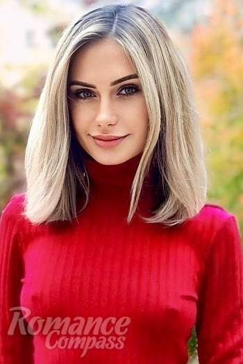 Ukrainian mail order bride Svetlana from Kiev with blonde hair and brown eye color - image 1