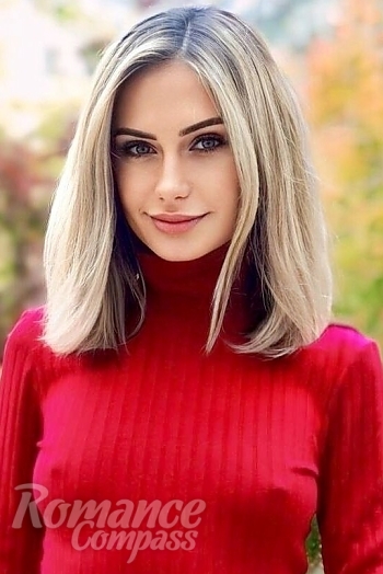 Ukrainian mail order bride Svetlana from Kyiv with blonde hair and brown eye color - image 1