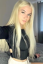 Ukrainian mail order bride Veronica from Kyiv with light brown hair and blue eye color - image 14
