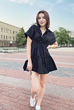 Ukrainian mail order bride Elena from Kiev with light brown hair and brown eye color - image 8
