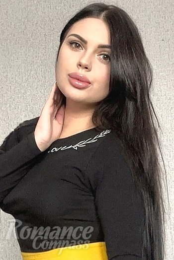 Ukrainian mail order bride Diana from Kiev with black hair and brown eye color - image 1