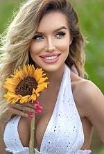 Ukrainian mail order bride Violeta from Warsaw with blonde hair and blue eye color - image 4