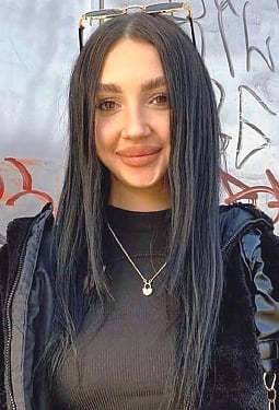 Alona, 21 y.o. from Lubny, Ukraine